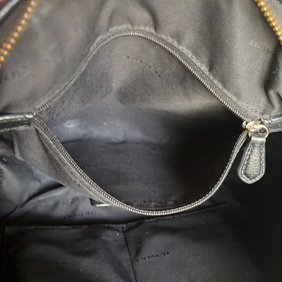 Coach Central Satchel bag in black pebbled leather - Picture 14 of 16